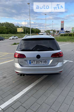 Універсал Volkswagen Golf 2013 в Івано-Франківську