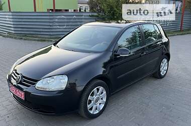 Хэтчбек Volkswagen Golf 2005 в Луцке