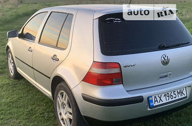 Хетчбек Volkswagen Golf 2003 в Зміїві