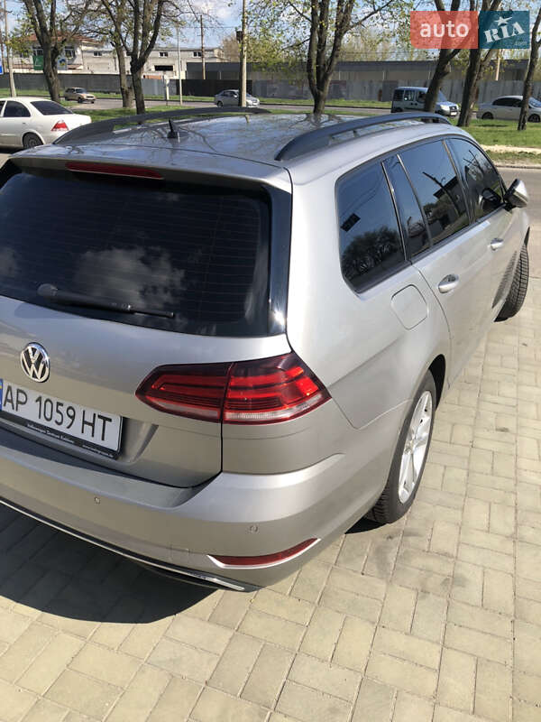 Універсал Volkswagen Golf 2017 в Запоріжжі