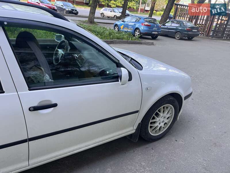 Універсал Volkswagen Golf 2000 в Хмельницькому