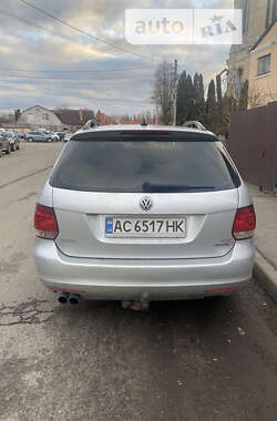 Універсал Volkswagen Golf 2011 в Луцьку