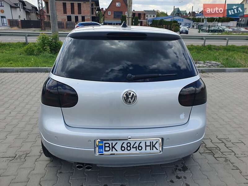 Хетчбек Volkswagen Golf 2008 в Луцьку