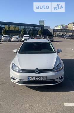 Універсал Volkswagen Golf 2018 в Києві
