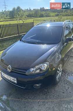 Универсал Volkswagen Golf 2010 в Сваляве