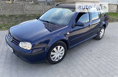 Універсал Volkswagen Golf 2001 в Дубні