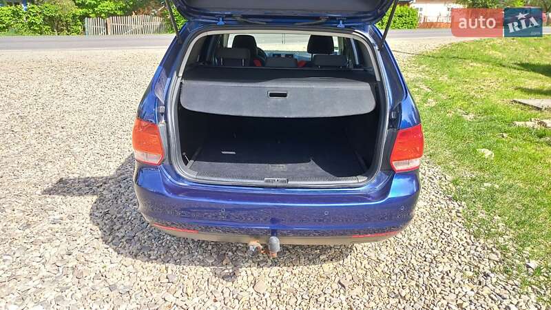 Универсал Volkswagen Golf 2008 в Кутах