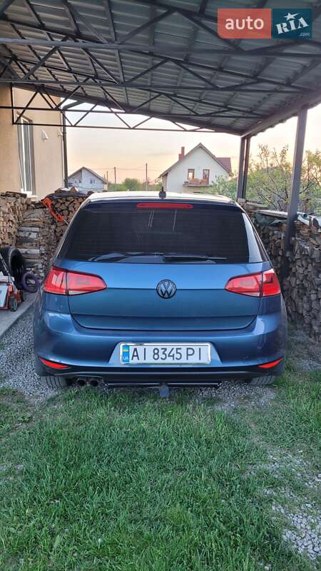 Хетчбек Volkswagen Golf 2016 в Ірпені