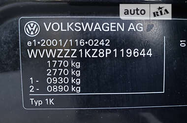 Хэтчбек Volkswagen Golf 2008 в Днепре