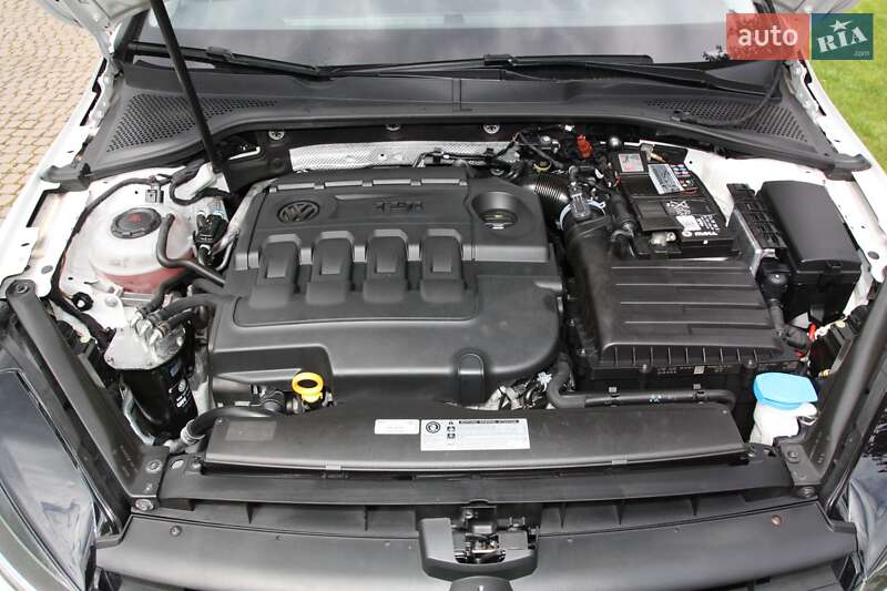 Универсал Volkswagen Golf 2017 в Кропивницком фото 26 Универсал Volkswagen Golf 2017 в Кропивницком
