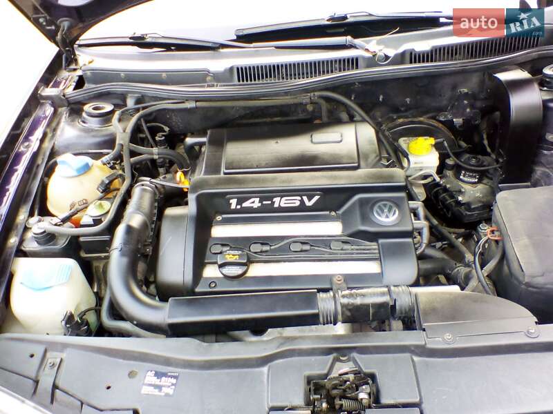 Хэтчбек Volkswagen Golf 1999 в Малине