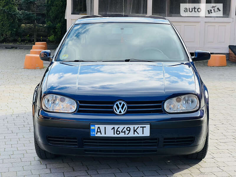 Хэтчбек Volkswagen Golf 2001 в Городенке