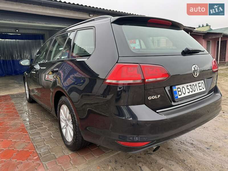 Универсал Volkswagen Golf 2014 в Кременце