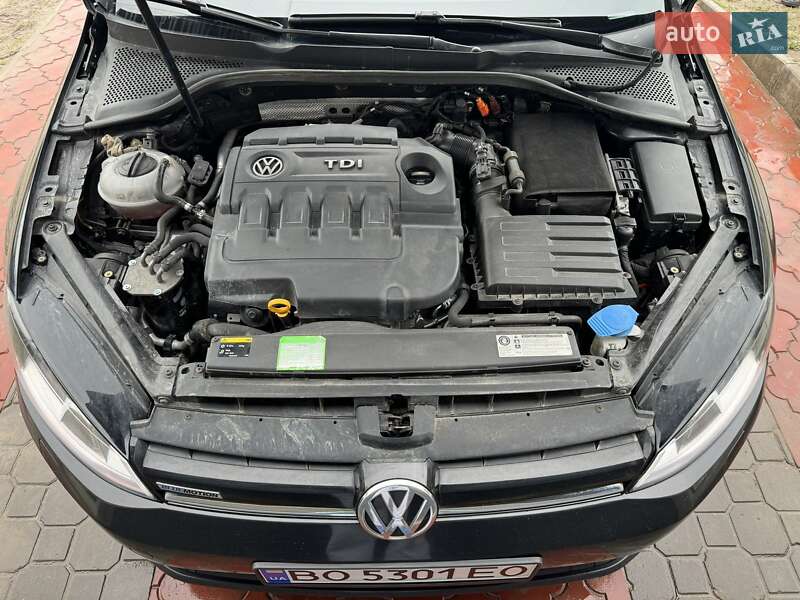 Универсал Volkswagen Golf 2014 в Кременце