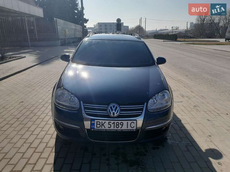 Універсал Volkswagen Golf 2007 в Рівному