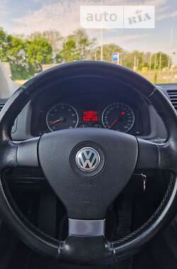 Хэтчбек Volkswagen Golf 2007 в Умани