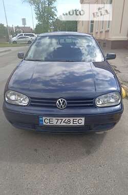 Хэтчбек Volkswagen Golf 2001 в Черновцах