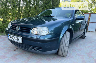 Хетчбек Volkswagen Golf 2002 в Львові