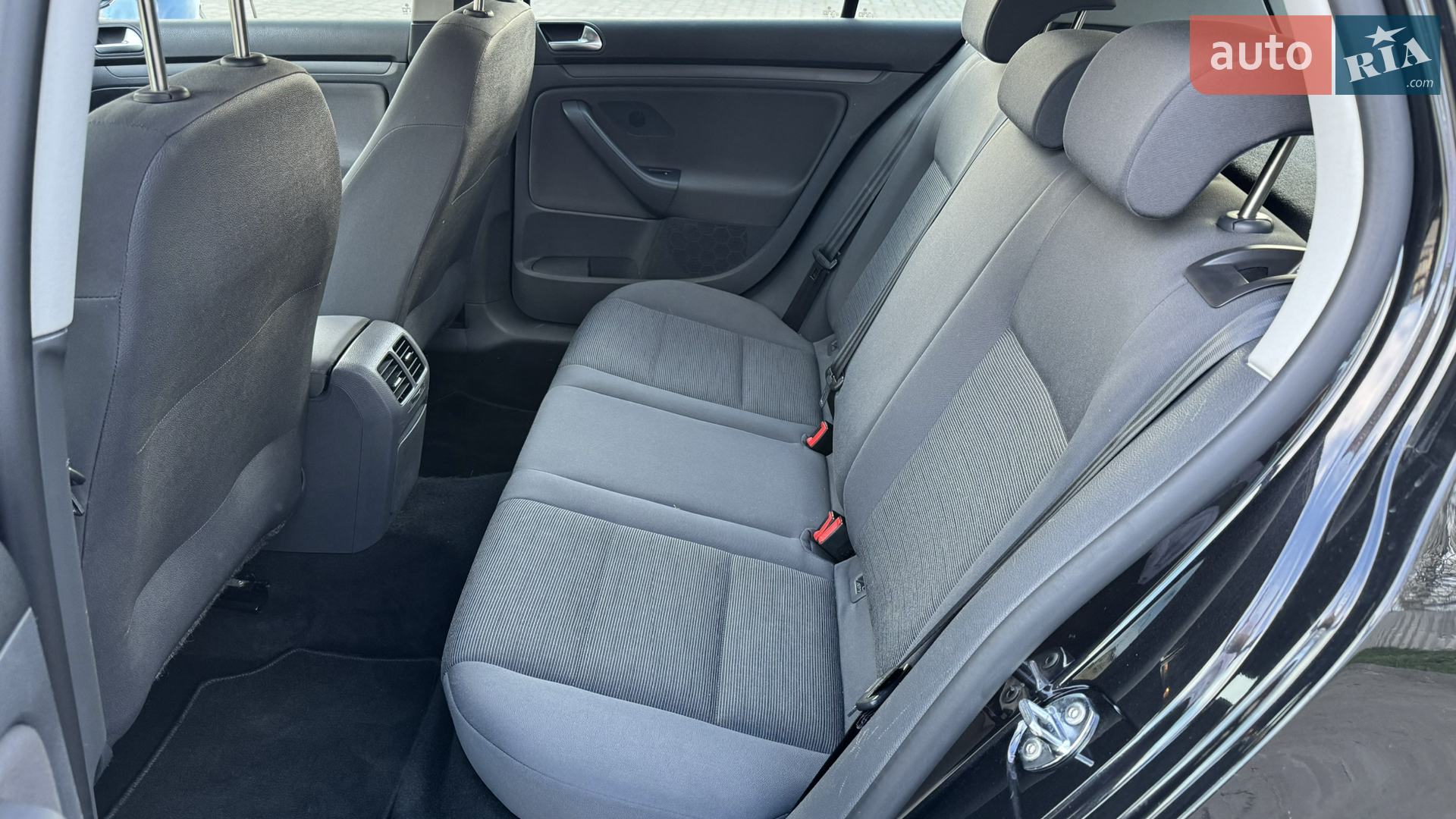 Volkswagen Golf 2007 VIN WVWZZZ1KZ8P066720 фото оголошення 8 з 13