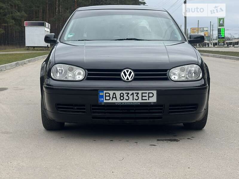 Хэтчбек Volkswagen Golf 2000 в Кропивницком