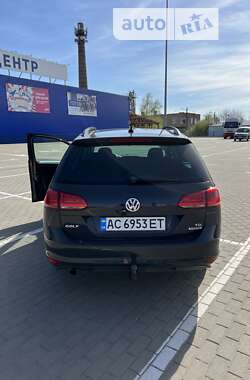 Универсал Volkswagen Golf 2014 в Нововолынске