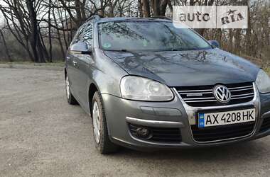 Универсал Volkswagen Golf 2009 в Киеве