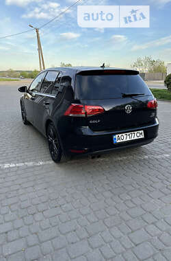 Хэтчбек Volkswagen Golf 2013 в Мукачево