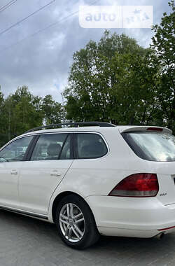 Универсал Volkswagen Golf 2010 в Львове