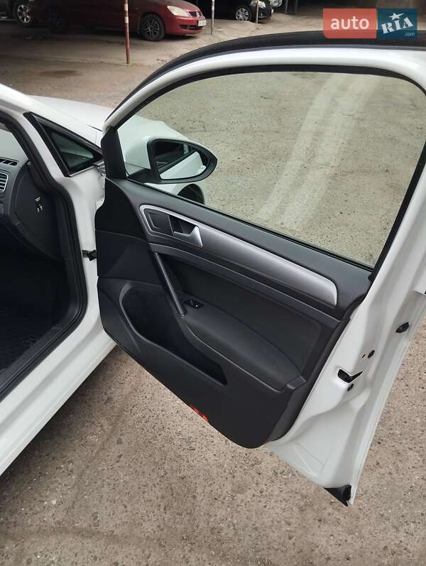 Универсал Volkswagen Golf 2014 в Одессе фото 16 Универсал Volkswagen Golf 2014 в Одессе