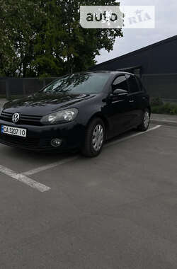 Хэтчбек Volkswagen Golf 2011 в Умани