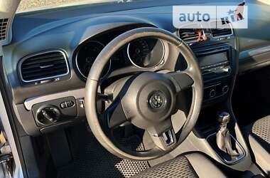 Хетчбек Volkswagen Golf 2010 в Львові