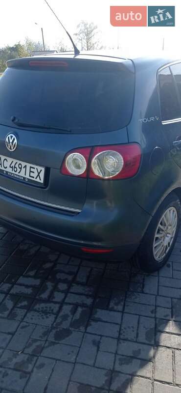 Хэтчбек Volkswagen Golf 2007 в Нововолынске