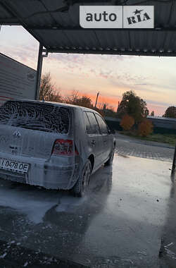 Хетчбек Volkswagen Golf 2002 в Білій Церкві