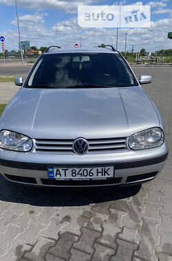 Универсал Volkswagen Golf 2002 в Надворной