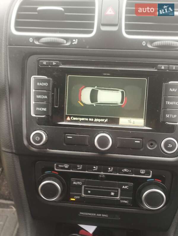 Універсал Volkswagen Golf 2012 в Полтаві