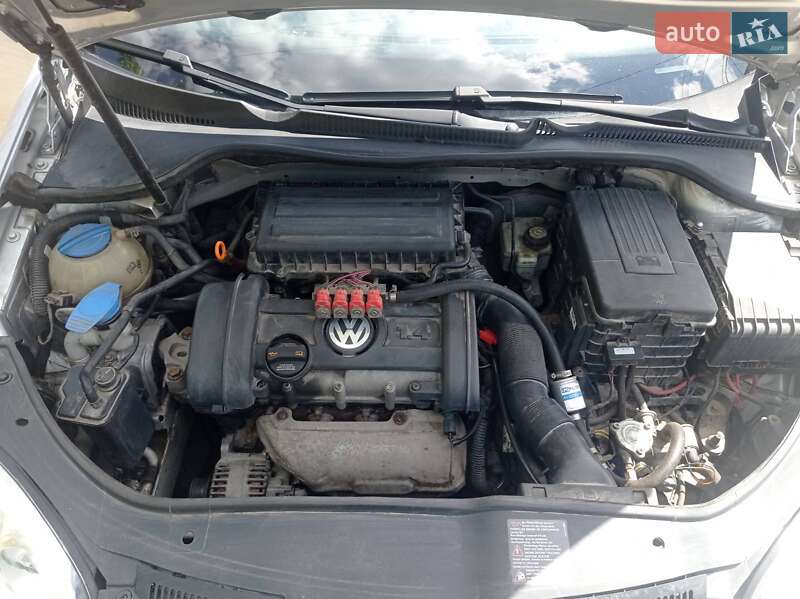 Хэтчбек Volkswagen Golf 2007 в Виннице