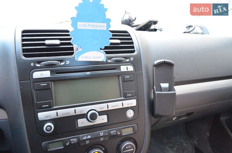 Универсал Volkswagen Golf 2008 в Сокирянах