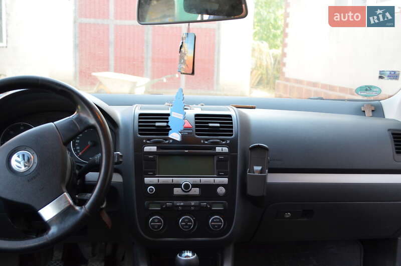 Универсал Volkswagen Golf 2008 в Сокирянах