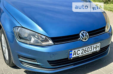 Универсал Volkswagen Golf 2013 в Ровно