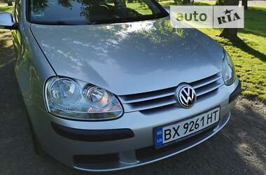 Хэтчбек Volkswagen Golf 2005 в Хмельницком