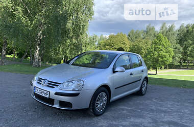 Хетчбек Volkswagen Golf 2005 в Хмельницькому