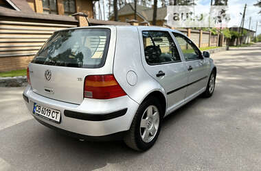 Хетчбек Volkswagen Golf 1999 в Чернігові