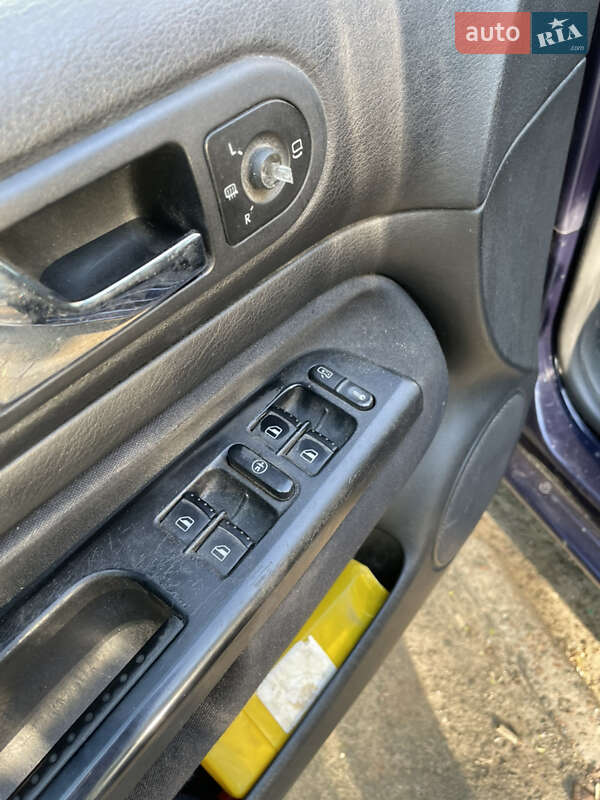 Универсал Volkswagen Golf 2002 в Киеве фото 21 Универсал Volkswagen Golf 2002 в Киеве