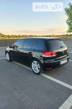 Хэтчбек Volkswagen Golf 2009 в Мукачево