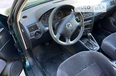 Хэтчбек Volkswagen Golf 1998 в Василькове