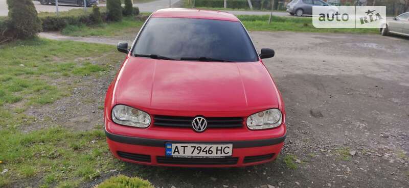 Хэтчбек Volkswagen Golf 1999 в Ужгороде