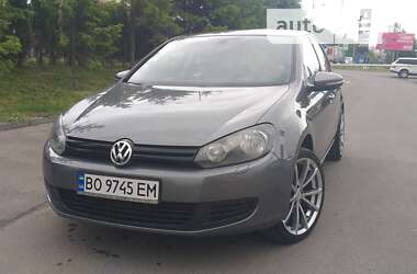 Хэтчбек Volkswagen Golf 2009 в Тернополе