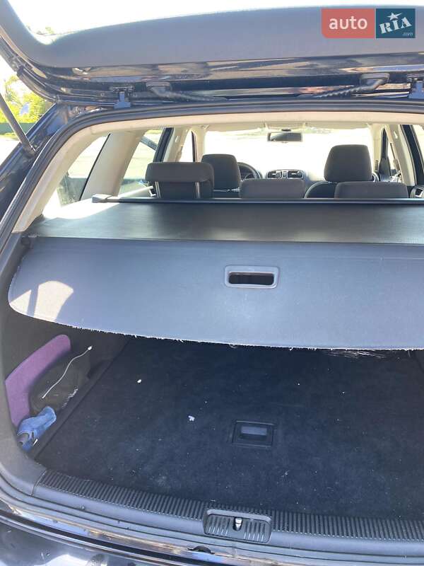 Универсал Volkswagen Golf 2011 в Полтаве