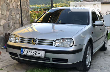 Хэтчбек Volkswagen Golf 1999 в Виноградове