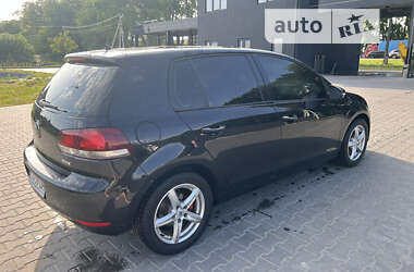 Хэтчбек Volkswagen Golf 2009 в Львове